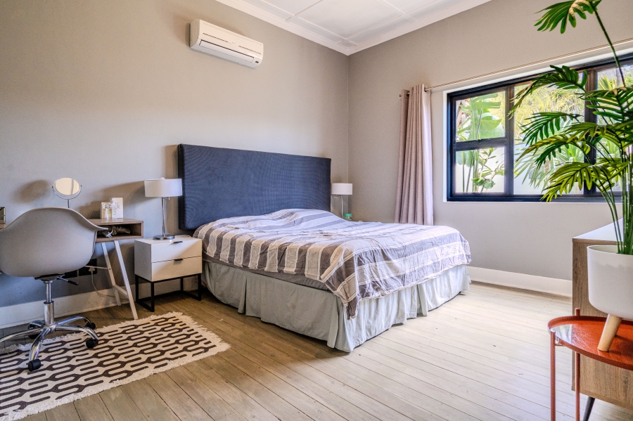 4 Bedroom Property for Sale in Fresnaye Western Cape